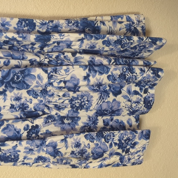 Abercrombie and Fitch Emerson Poplin Puff Sleeve blue white floral midi dress - Picture 7 of 10